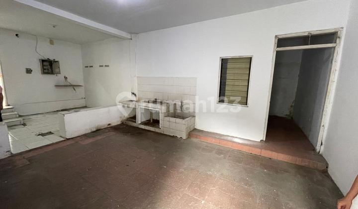 Former Alfamart Commercial Area, Shop House South Surabaya, Building Loss 2