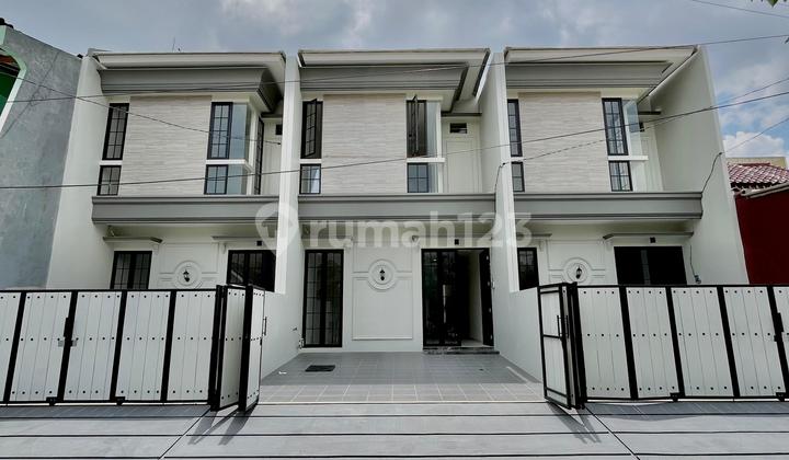 Rumah Baru Baruk 2 Lantai Surabaya Timur bisa KPR Rumah Baru Baruk 2 Lantai Surabaya Timur bisa KPR