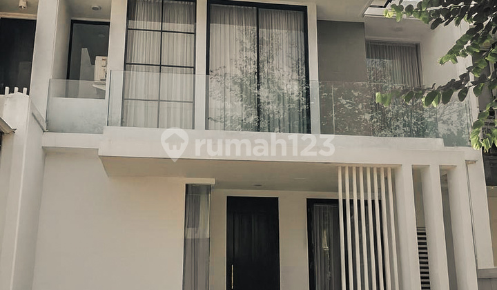 Rumah 2 Lantai Furnished Royal Residence Deket Wbm Babatan Rumah 2 Lantai Furnished Royal Residence Deket Wbm Babatan