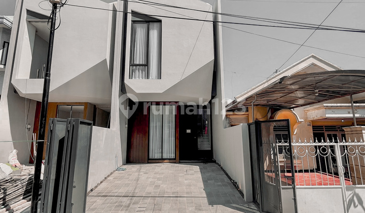 Rumah Furnish Surabaya Timur Sutorejo 2 Lantai Shm Bisa Kpr