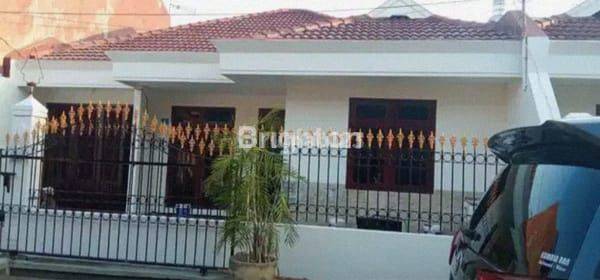 Rumah Di Klampis Semolo, Manyar Shm Dkt Manyar 1 Lantai Araya  1