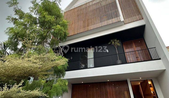 Rumah Modern Furnsih Puri Widya Kencana Iv G Walk Emerald Mansion 1