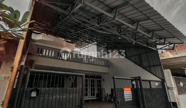 Tengah Kota 3 Lantai Bratang Binangun Deket Ke Tengah Tengah Kota 3 Lantai Bratang Binangun Deket Ke Tengah