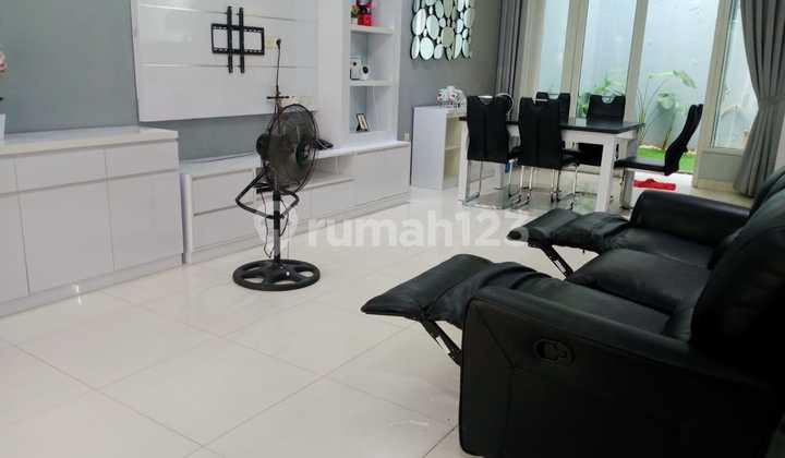 Disewakan Rumah 2,5 Lantai Full Furnished Bebas Banjir Dekat Kelapa Gading 2