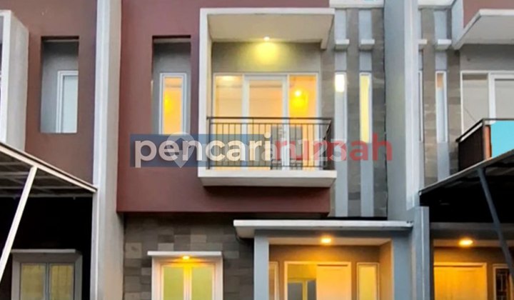 Rumah 2 Lantai Berlokasi di Pinggir Jalan Pondok Rajeg