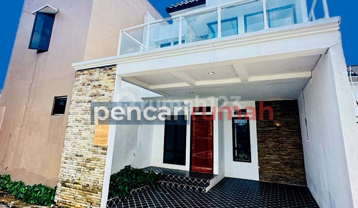 Rumah 2 Lantai Premium (3kt) Di Cibinong. 