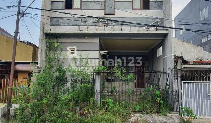 Kost - Affordable Three-Story Boarding House on Jl Tanjungsari VIII Surabaya