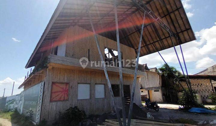 2 Storey Shop Land Area 300m2 Suitable For Any Business In Busy Pererenan Area 1