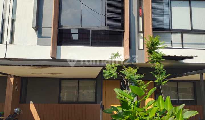 Rumah Siap Huni 2 Lantai Harga 1 Lantai Dekat Stasiun Citayam Rumah Siap Huni 2 Lantai Harga 1 Lantai Dekat Stasiun Citayam