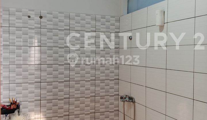 Rumah Modern Minimalis Istana Regency Jatinangor 2