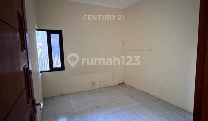 Ready-to-Occupy House in Ujungberung City 2 Floors 2