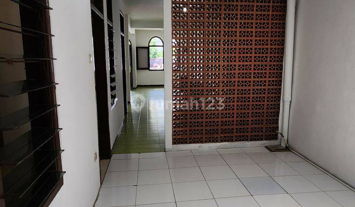 Disewakan Rumah Di Kavling DKI, Pondok Kelapa, Semi Furnished, Murah 2