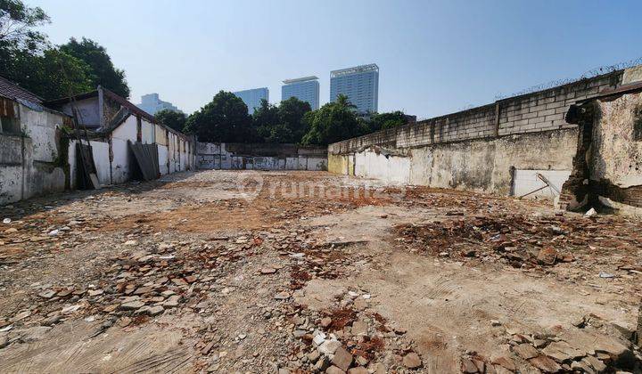 Disewa Tanah untuk Komersial di jl. R.P Soeroso, Menteng, Jakarta Pusat 1