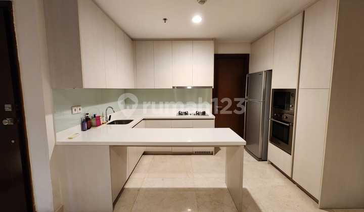 Turun Harga !!! Dijual Apartemen The Kensington Kelapa Gading, Tower Belmon, 2Br.