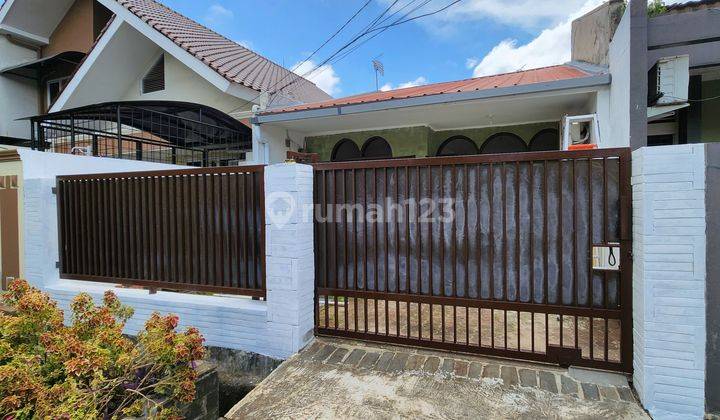 Disewakan Rumah Di Kavling DKI, Pondok Kelapa, Semi Furnished, Murah 1