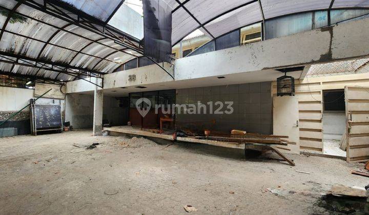 Disewa Rumah Lama di jl. Taman Tanah Abang , Jakarta Pusat 1