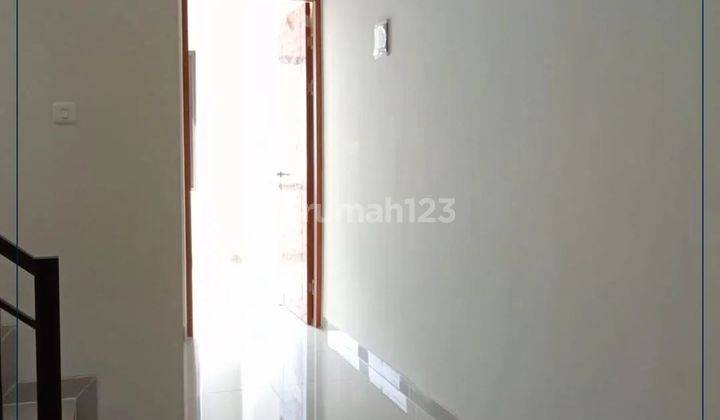 Rumah Baru 3 Lantai Harga Murah Meriah 2