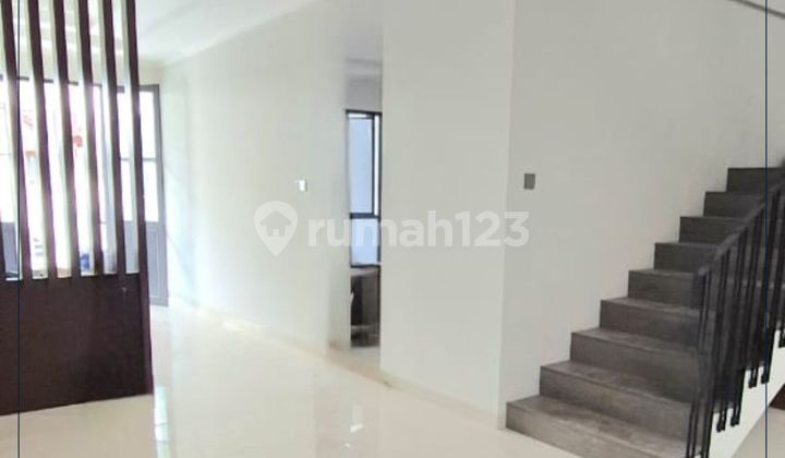 Nice and Luxurious House in Puri Kencana Nice and Luxurious House in Puri Kencana