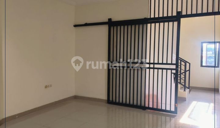 Ruko Strategis Di Jalan Raya Utama Tanjung Duren 2