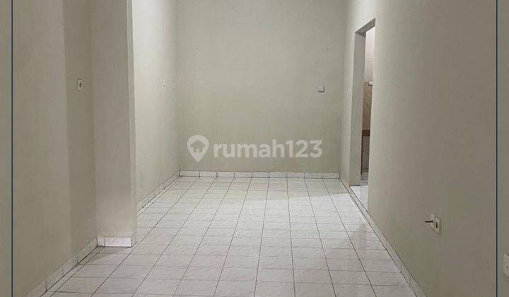 Rumah 2 Lantai Hadap Timur Di Taman Ratu 2