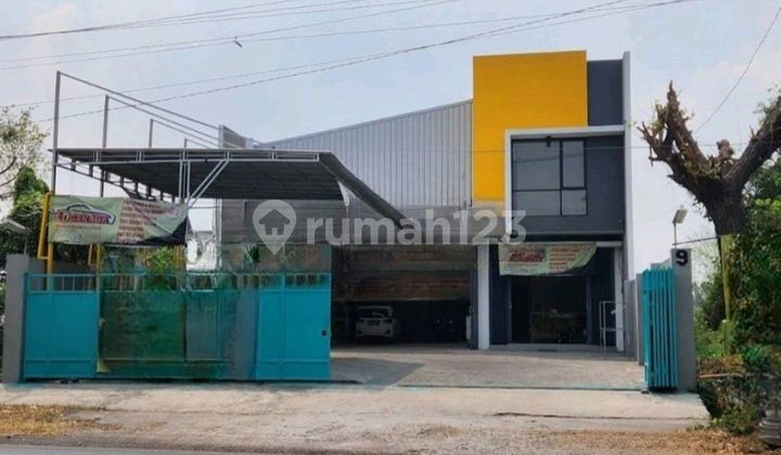 1 for 2 Rent: Warehouse Workshop and Shop House 1 for 2 Rent: Warehouse Workshop and Shop House