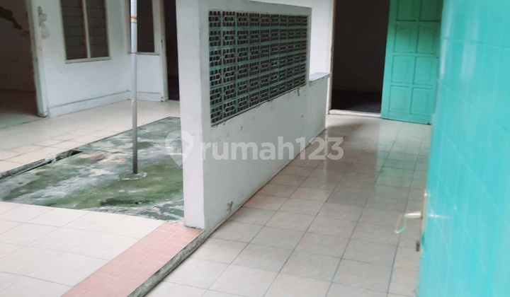 Rumah Lama Hitung Tanah Tengah Kota Jual Murah