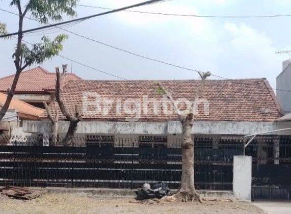 Rumah Besar Dan Hitung Tanah Di Jl Pakis Tirtosari Surabaya 2