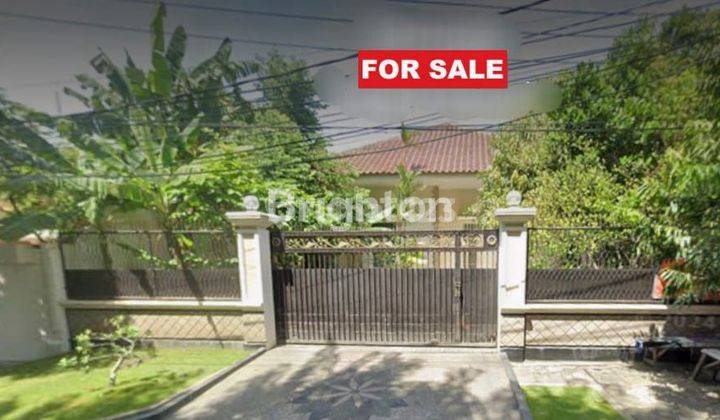 RUMAH HOOK DI JALAN SUMATRA DEKAT 1