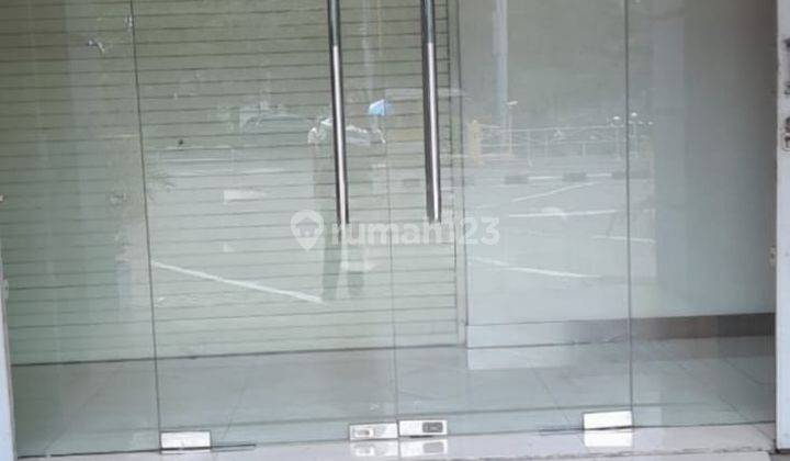 Ruko 3 Lantai Ex Bank Dekat Pelabuhan Industri 2