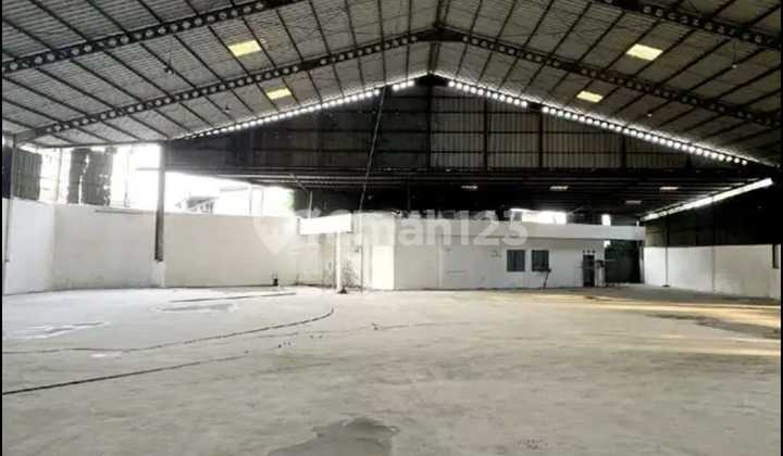 Gudang Besar Loss Sudah Renovasi Akses Container