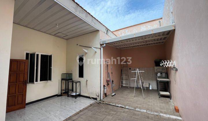 Rumah Bagus Semi Furnish Siap Huni Daerah Tambaksari  2