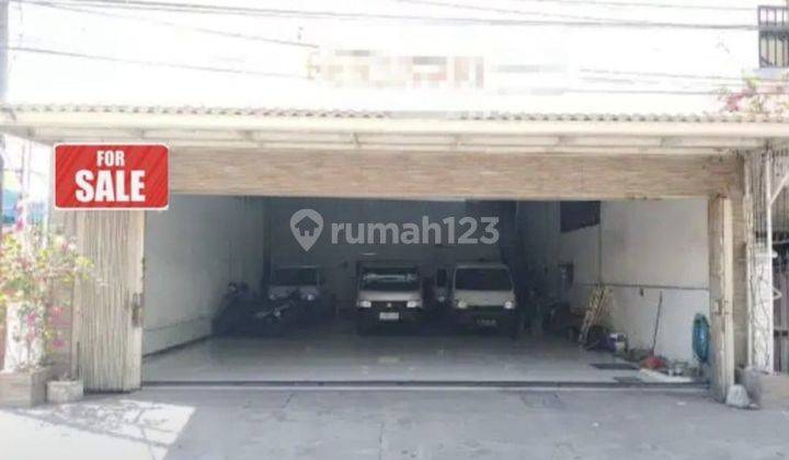 B U Showroom Mobil Merangkap Rumah Tinggal 1
