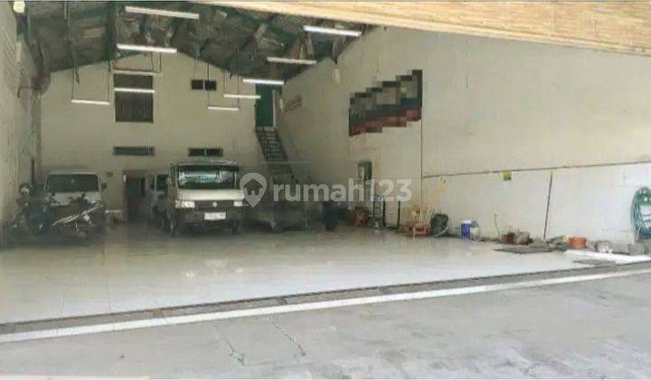 B U Showroom Mobil Merangkap Rumah Tinggal 2