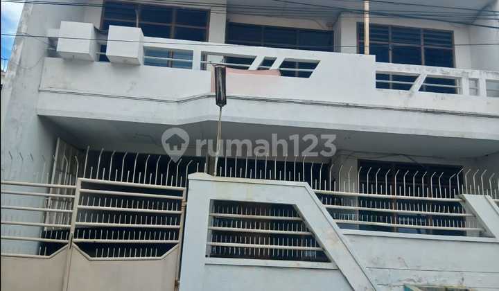 Boarding House for Employees, 10 Rooms, Ngagel Near Campus Boarding House for Employees, 10 Rooms, Ngagel Near Campus