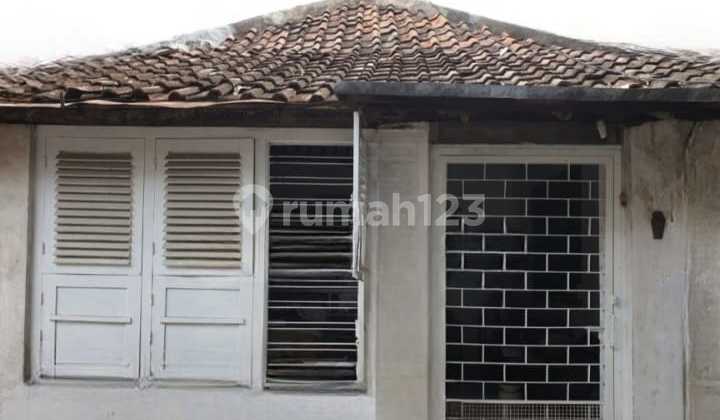 Dijual B U Rumah Tengah Kota Dekat Kapasari Dijual B U Rumah Tengah Kota Dekat Kapasari