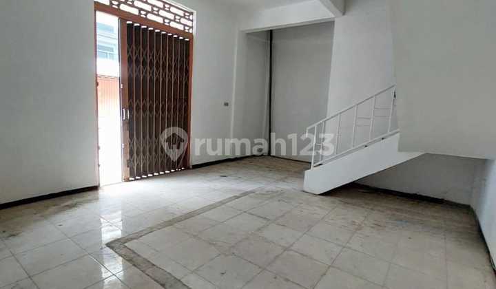 Cheapest 3-Story Hook Shop House in Rungkut Mega Raya 2