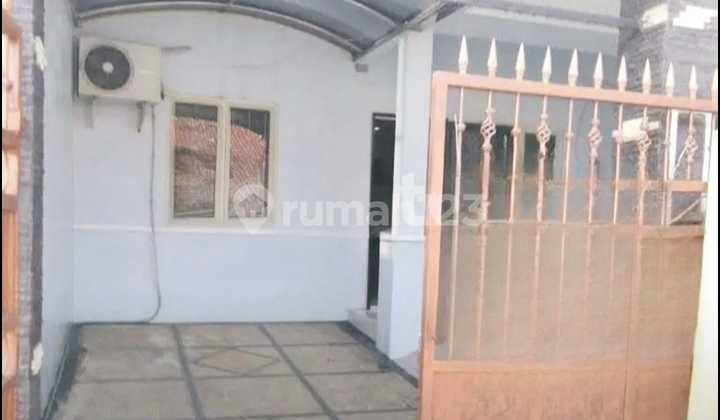 House Renovated in Citra Sentosa Lakarsantri 2