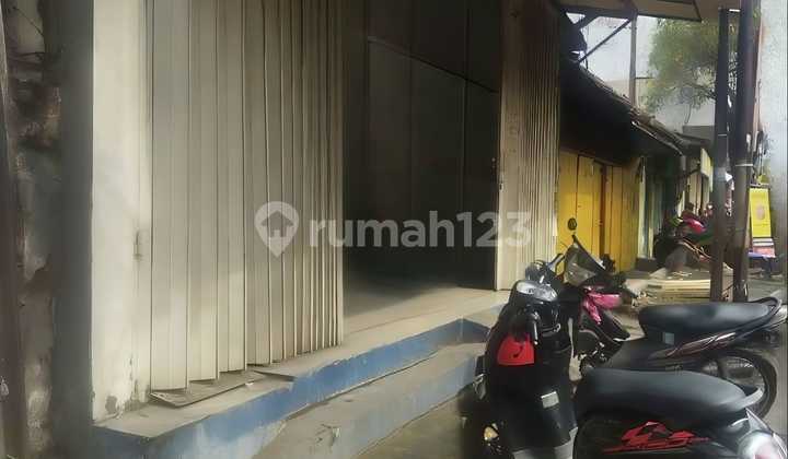 1-Story Shop House On 0 Raya Pasar Kembang Street 1