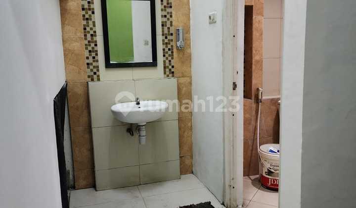 Ruko 4 Lantai Sudah Renovasi Di Kompleks Rmi Ngagel. Ruko 4 Lantai Sudah Renovasi Di Kompleks Rmi Ngagel.