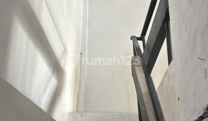 Large Good Paired Ruko, 3 Floors Full Building 2