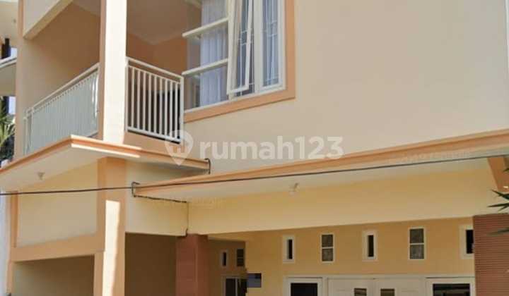 Rumah 2 Lantai Dekat Plaza Marina Tenggilis