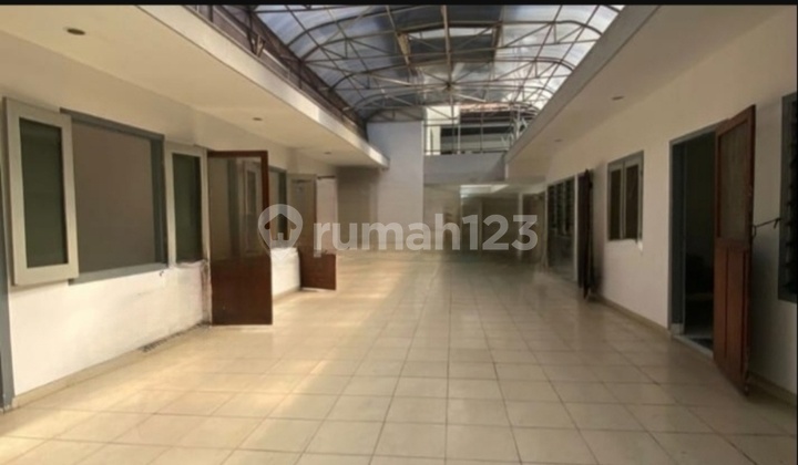 Spacious and Well-Maintained Office Business Space Ready for Use
