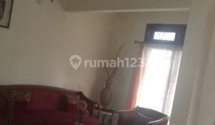 Rumah Terawat Dekat Kampus Daerah Semolowaru 2