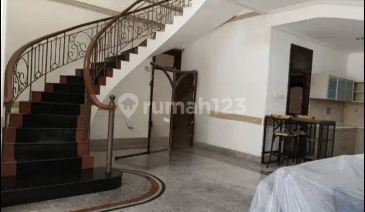 Rumah Mewah 2 Lantai Dekat Galaxy Mall Merr 2