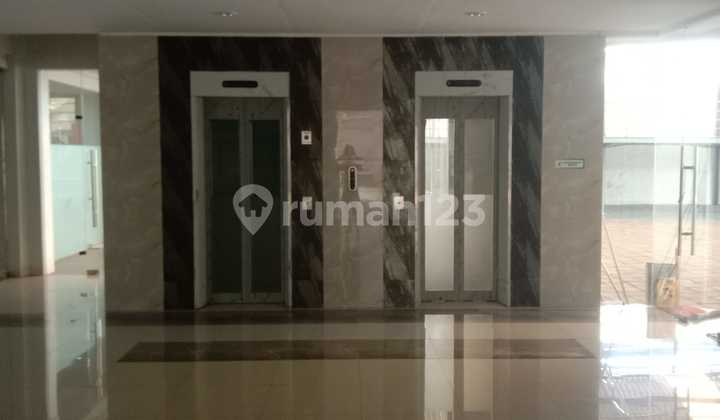 Gedung Kantor 3 Lantai Mewah Seperti Hotel Bintangi Gedung Kantor 3 Lantai Mewah Seperti Hotel Bintangi