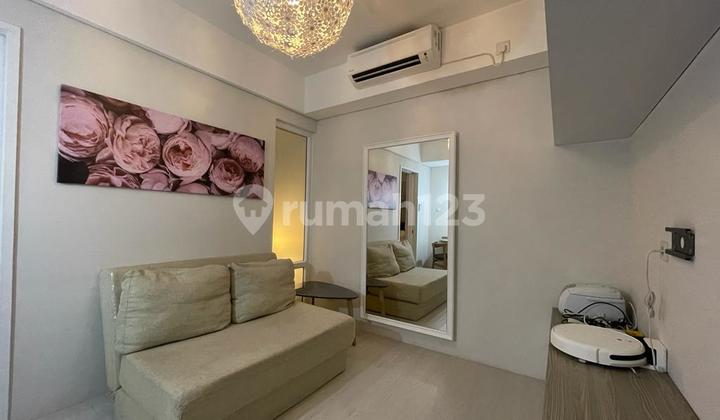 HOT SALE Unit 1BR furnished Apt Breeze Bintaro CL 100 HOT SALE Unit 1BR furnished Apt Breeze Bintaro CL 100