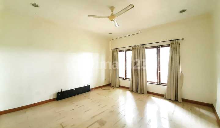 Nice House Swimming Pool, Semi Furnished SHM, Taman Hijau Pondok Indah Cl 624