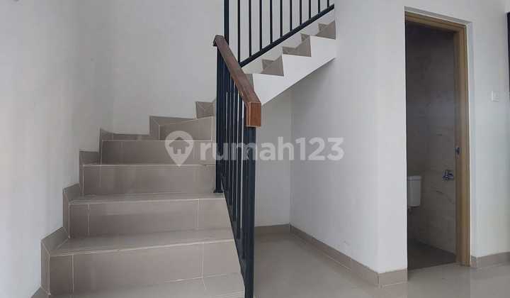 Rumah 2 lt dlm cluster harga dibawah pasaran Bintaro CL 467 