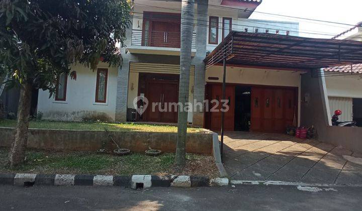 Rumah 2lt Semi Furnished Hadap Taman SHM Cikini Bntaro Cl 164 1