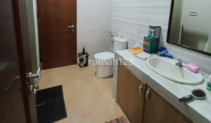 Rumah 2 Lt Harga Dibawah Pasar SHM Semi Furnished di Cinere Cl057 2